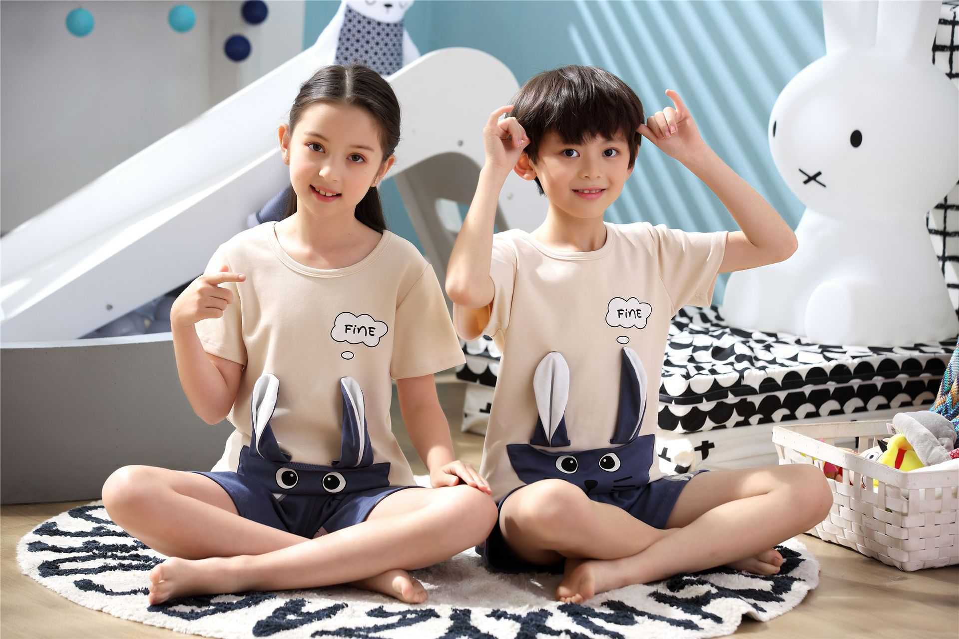 Cotton parent-child boys and girls cute comfortable wearing family suit on sale
