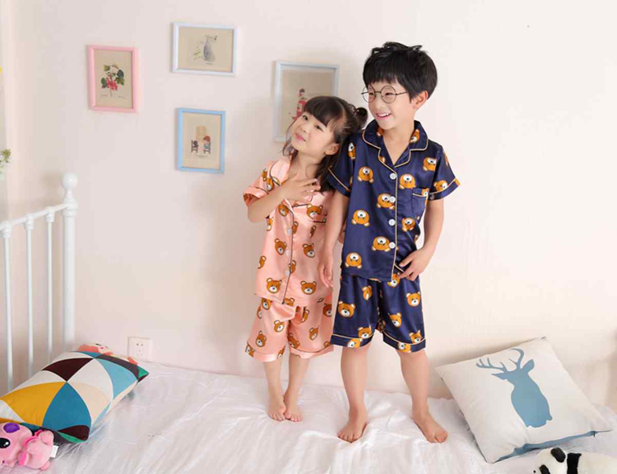 Ice silk parent-child short-sleeved mother and daughter father and son pajamas home service suit on sale