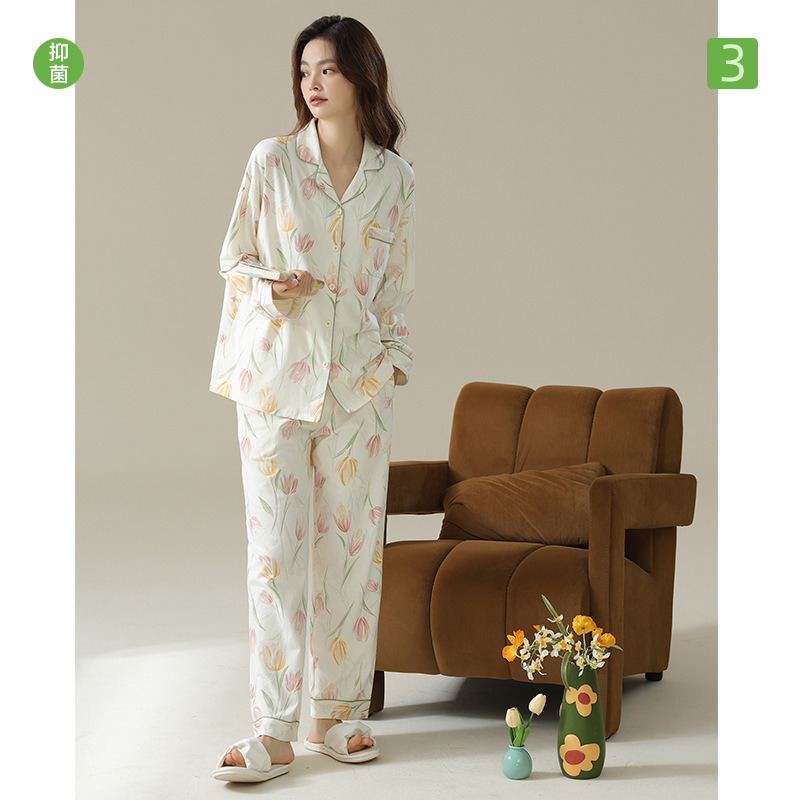 Autumn Tulip Print Cotton Pajama Set with Turn-down Collar for Women